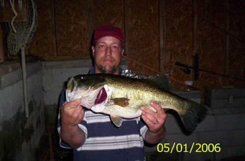 greg-carter-7lb-bass-privite-lake